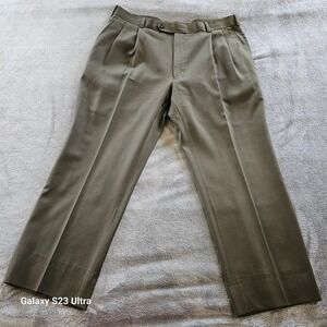 Men's,  Bella Italia, 100% virgin Wool, sz38, inseam altered to 26", olive green